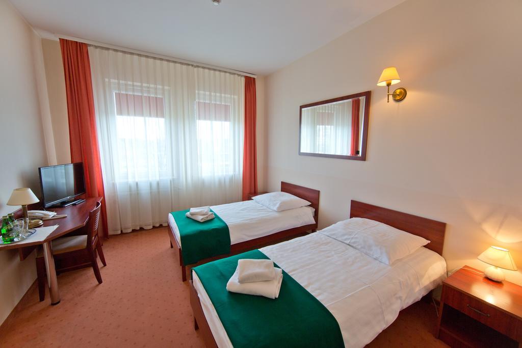 Hotel Kameralny Kielce Zimmer foto