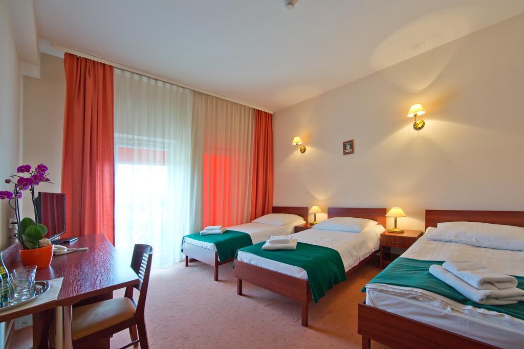 Hotel Kameralny Kielce Zimmer foto