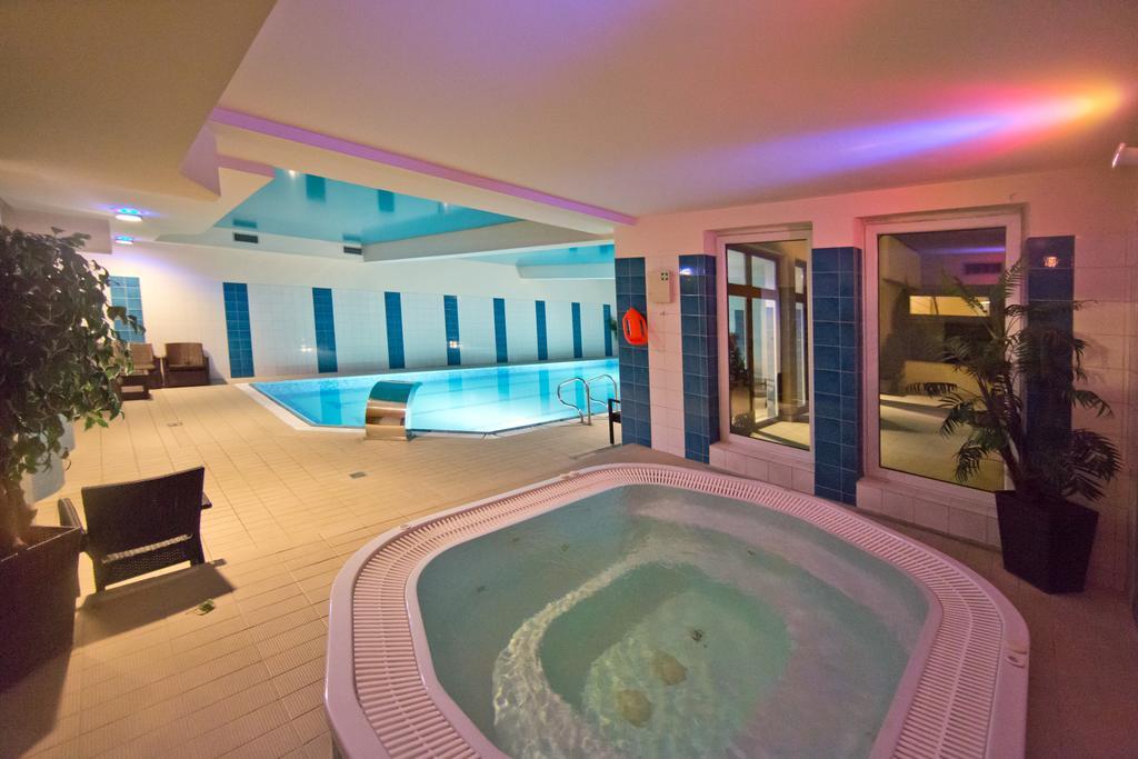 Hotel Kameralny Kielce Exterior foto